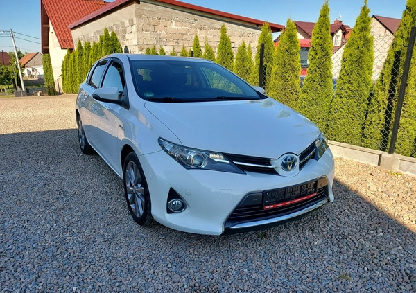 Toyota Auris cena 45900 przebieg: 154000, rok produkcji 2013 z Janowiec Wielkopolski małe 211